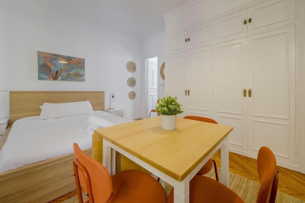 Petite E Chic Loft Para 3 En El Corazon De Madrid Esterno foto
