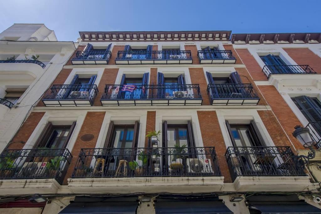 Petite E Chic Loft Para 3 En El Corazon De Madrid Esterno foto